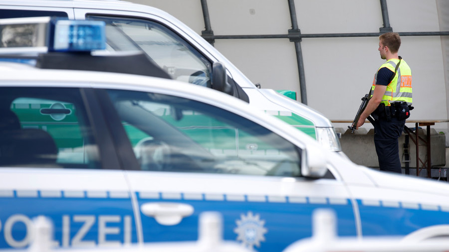 In Germany, the migrant with a knife attacked passers-by