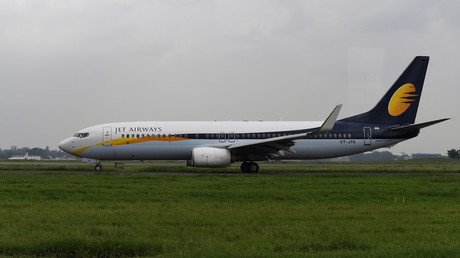 Plane passengers suffer nose &ear bleeding as crew ‘forgot’ to maintain cabin pressure