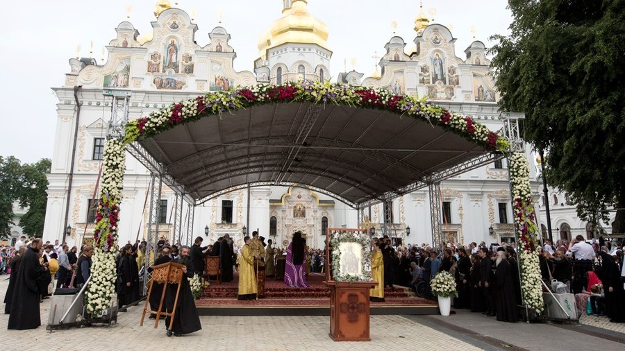 Moscow expresses disgust as Ukrainian Church gets independence Moscow expresses disgust as Ukrainian Church gets independence