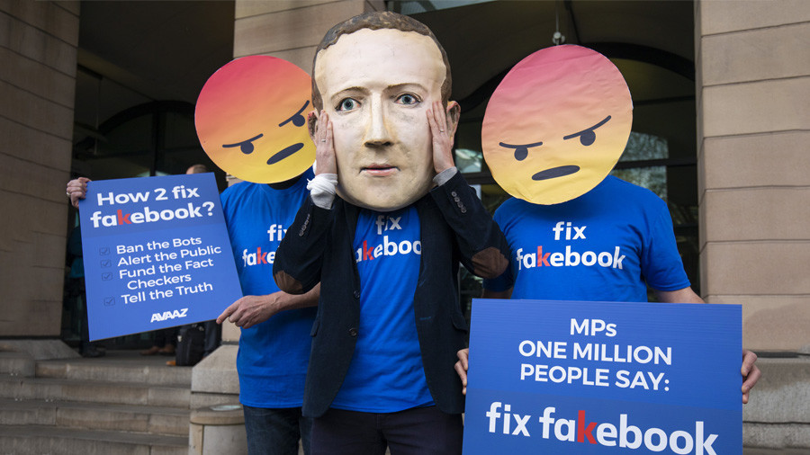 Facebook issued with £500,000 fine over Cambridge Analytica scandal