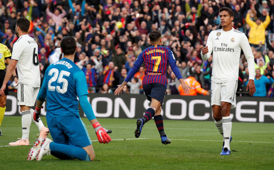 Barcelona 5 1 Real Madrid Suarez Hat Trick Piles Pressure On Beleaguered Lopetegui Rt Sport News