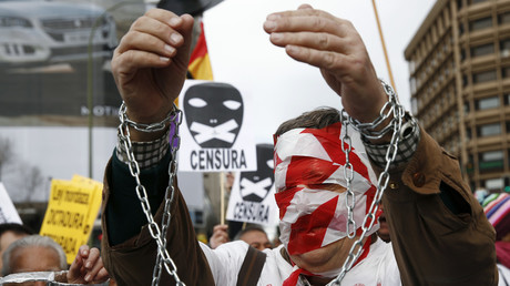 An anti-censorship protest in Spain. © REUTERS / Sergio Perez