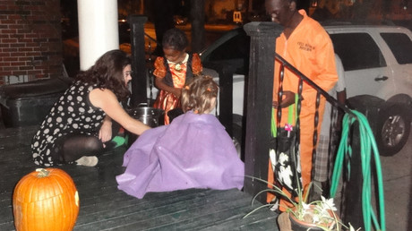 Sex offenders’ homes to be marked by ‘No Trick or Treat’ signs, to keep kids away on Halloween