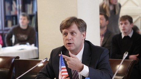 FILE PHOTO: Michael McFaul speaks during a Russian Public Chamber round table event in Moscow April 4, 2013 © Reuters / Maxim Shemetov