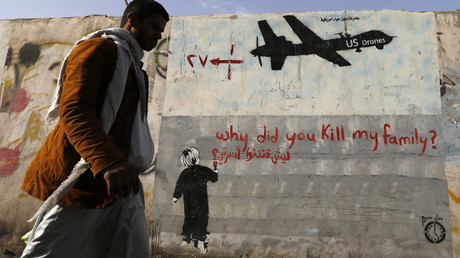 FILE PHOTO: Graffiti in Sanaa, Yemen © Reuters / Khaled Abdullah