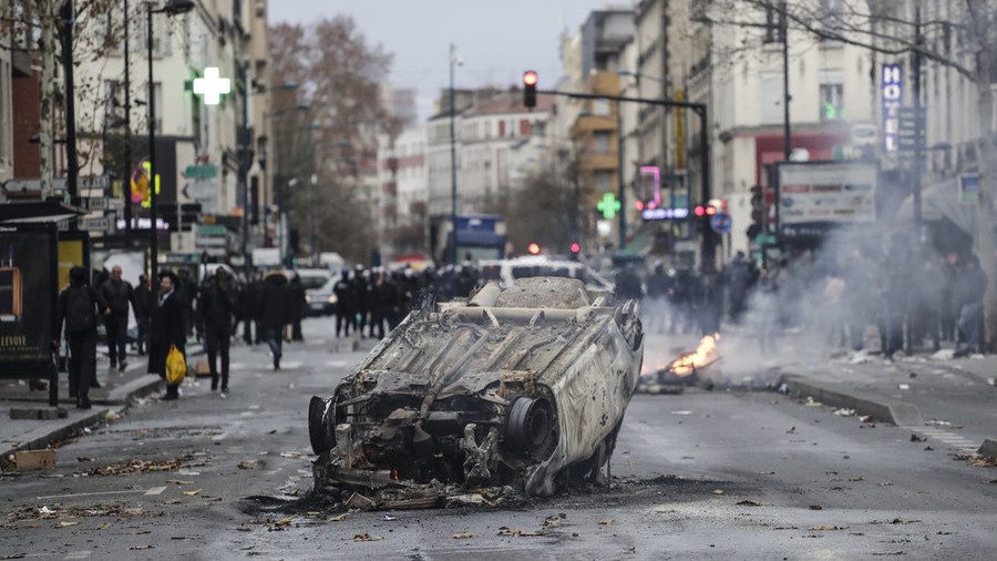 French students block high schools, burn cars and throw stones at ...