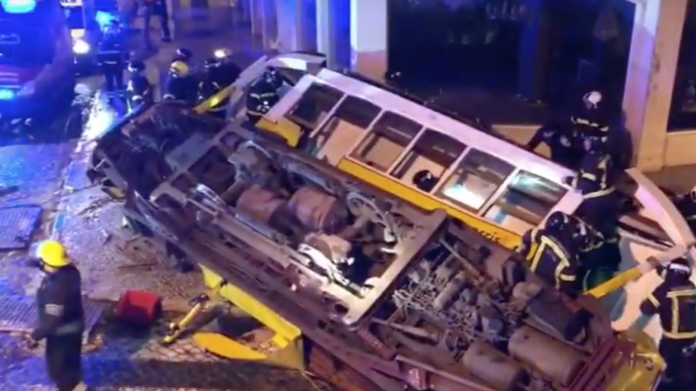 Tram derails & overturns in Lisbon, sending 26 rush-hour passengers to hospital