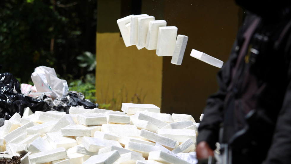 Canadian Who Smuggled Enormous Amount Of Drugs May Face Death Penalty In China Rt World News