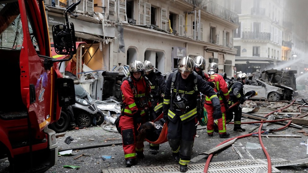 Gas Leak ? in Paris 5c39ad43dda4c8ba368b4635