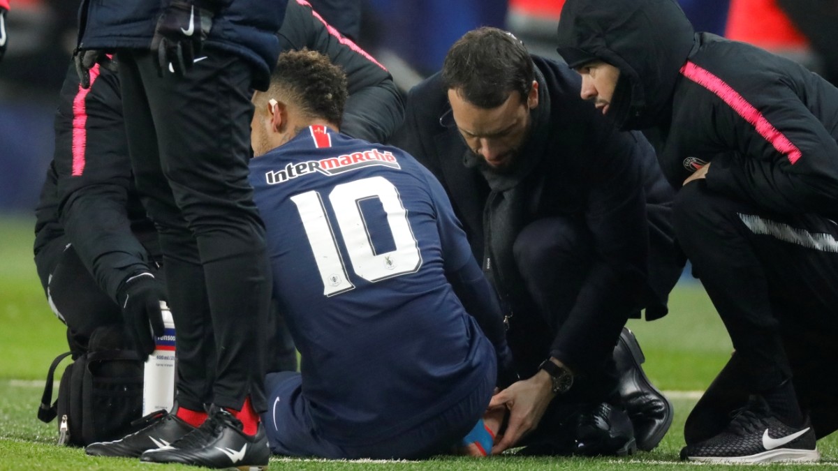A ‘blubbering’ Neymar leaves game in tears after re-injuring his foot