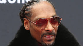'Don't vote for that ni**a': Snoop Dogg trashes Trump in message to government workers