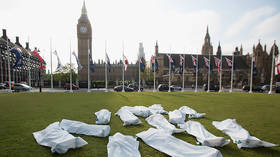 NHS stockpiling body bags to handle ‘no-deal’ Brexit - health minister
