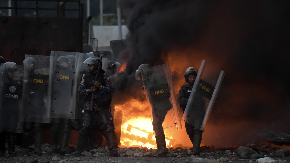 ‘Foreign mercenaries’: Maduro accuses ‘the devil’s puppet’ Guaido of plotting his assassination ‘Foreign mercenaries’: Maduro accuses ‘the devil’s puppet’ Guaido of plotting his assassination