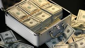 World flooded with $100 bills may be sign of international corruption – experts