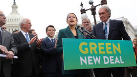 Reps. Alexandria Ocasio-Cortez and Ed Markey unveil the Green New Deal in February © Reuters / Jonathan Ernst