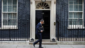 Conservative Party Chief Whip Julian Smith leaves Downing Street in London © Reuters / Henry Nicholls