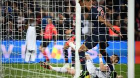 ‘Worst miss ever’: PSG’s Choupo-Moting somehow fails to score with ball on goal line (VIDEO)