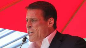 ‘Unlimited power’ or ‘ridiculous’: BuzzFeed brawls with Tony Robbins over hit piece