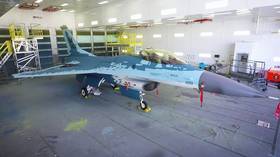 US Air Force paints F-16 jet to imitate Russia’s new 5th gen Su-57 (VIDEO)
