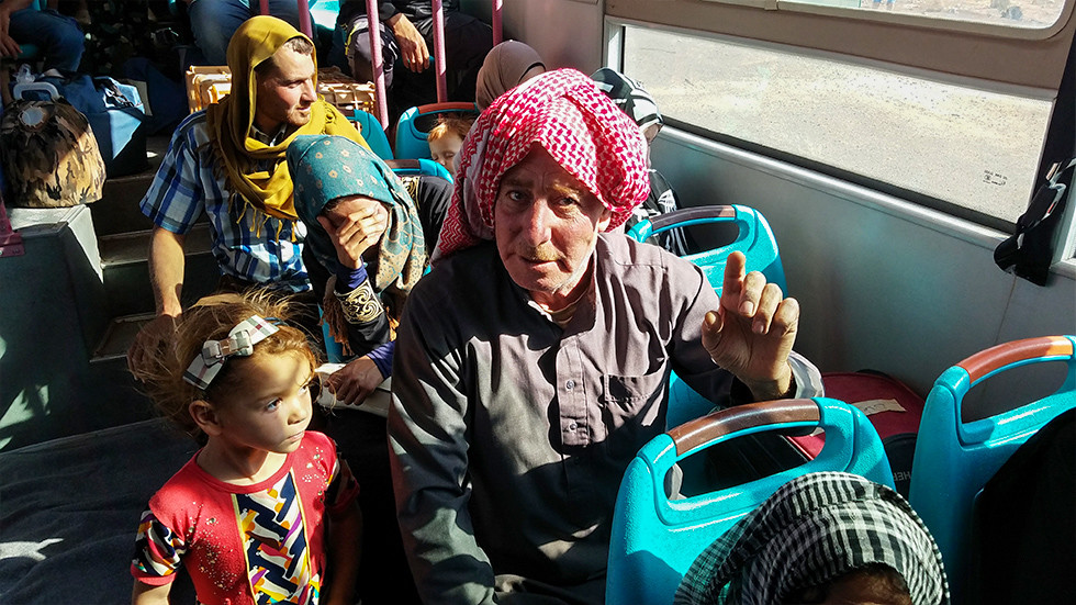 Older man from Palmyra, in Rukban four years, spoke of "armed gangs" paid in US dollars being the only ones able to eat properly. © Eva Bartlett 