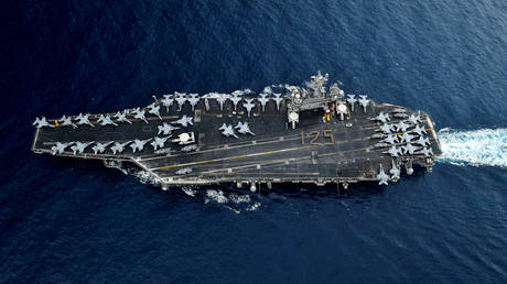 The USS Theodore Roosevelt sails in the Malacca Strait. April 2018. © US Navy / Mass Communication Specialist 3rd Class Anthony J. Rivera / Reuters
