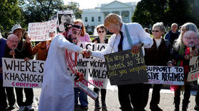 FILE PHOTO: Activists protest the murder of Jamal Khashoggi and the US/Saudi relationship © Reuters / Leah Millis