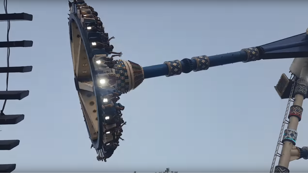 2 killed, dozens injured after amusement park ride SNAPS IN HALF in India (DISTURBING) — RT