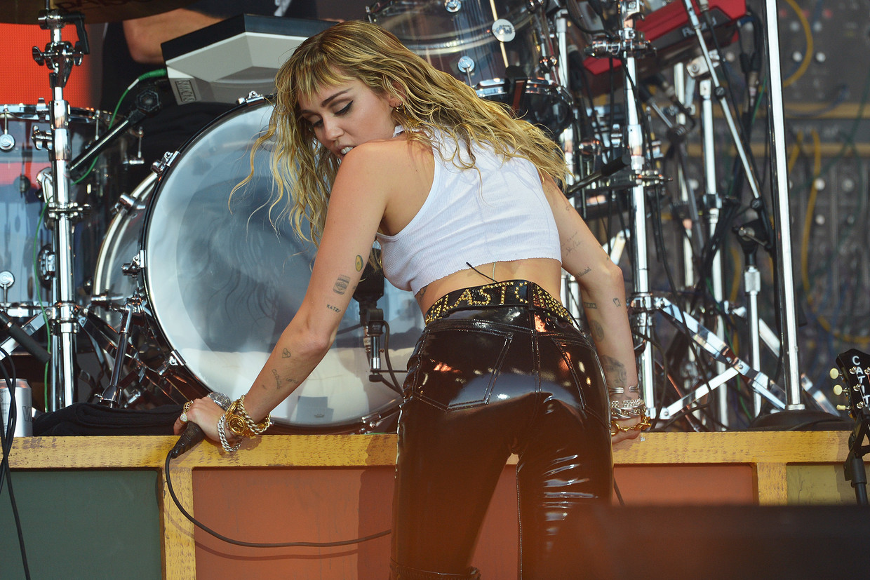 Miley Cyrus performing at Glastonbury. ©  Getty Images/Jim Dyson / Contributor