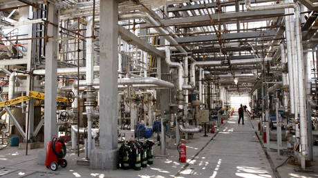 Arak heavy water production facility in Iran. © Reuters 