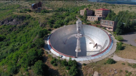 Drone VIDEO takes you up close to giant abandoned Soviet radio telescope in Armenia
