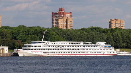 Tourist ship runs aground in Russian reservoir, stranding 300 foreign tourists