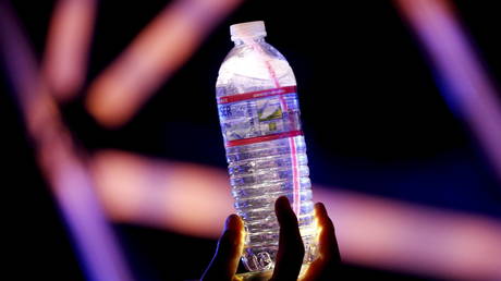 Community showdown with bottled water plant gets surprise twist when company reveals its own emails