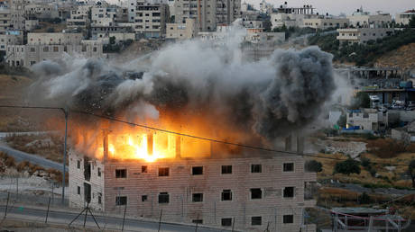 Israeli forces laugh and cheer as they blow up West Bank building (VIDEO)