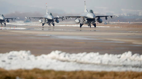 Moscow hands protest note to Seoul’s attache over dangerous actions by S. Korean combat planes