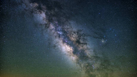 The Milky Way went cannibal and absorbed another galaxy when it was young
