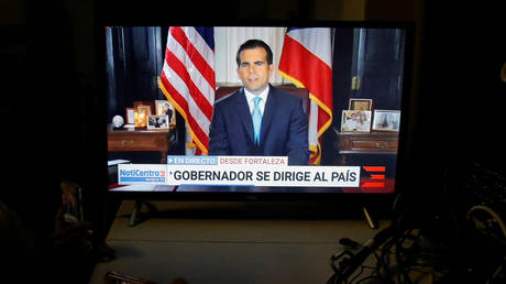 Puerto Rico governor resigns amid mass protests over leaked ‘offensive’ texts (VIDEOS)