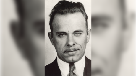 Conspiracy theorists watch out: Body of world-famous bank robber John Dillinger to be exhumed