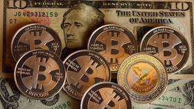 Bitcoin only solution to fake US dollar racket – RT’s Keiser Report