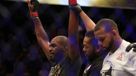 UFC 239: Jon Jones edges out Thiago Santos via split decision in Las Vegas nailbiter