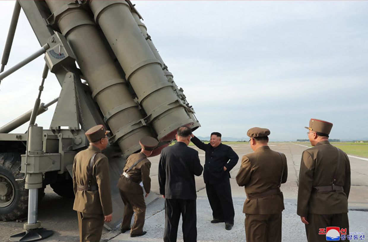 Навести ракету. РСЗО КНДР. РСЗО Северной Кореи 600 мм.