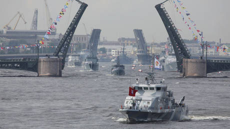 About 70 Russian combat ships, 58 aircraft take part in large-scale Baltic Sea drills
