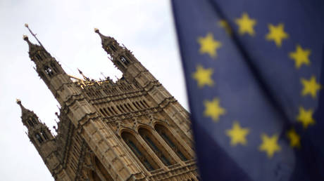 UK government to ask Queen for parliament suspension in run-up to Brexit &ndash; reports