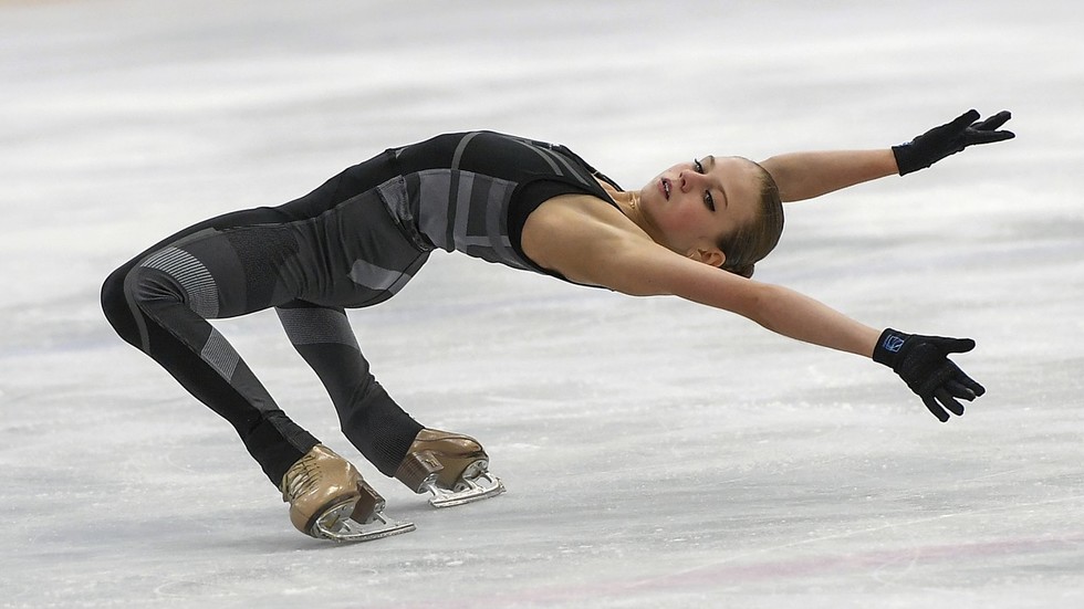 Absolutely stunning! Russian female skaters present new programs full