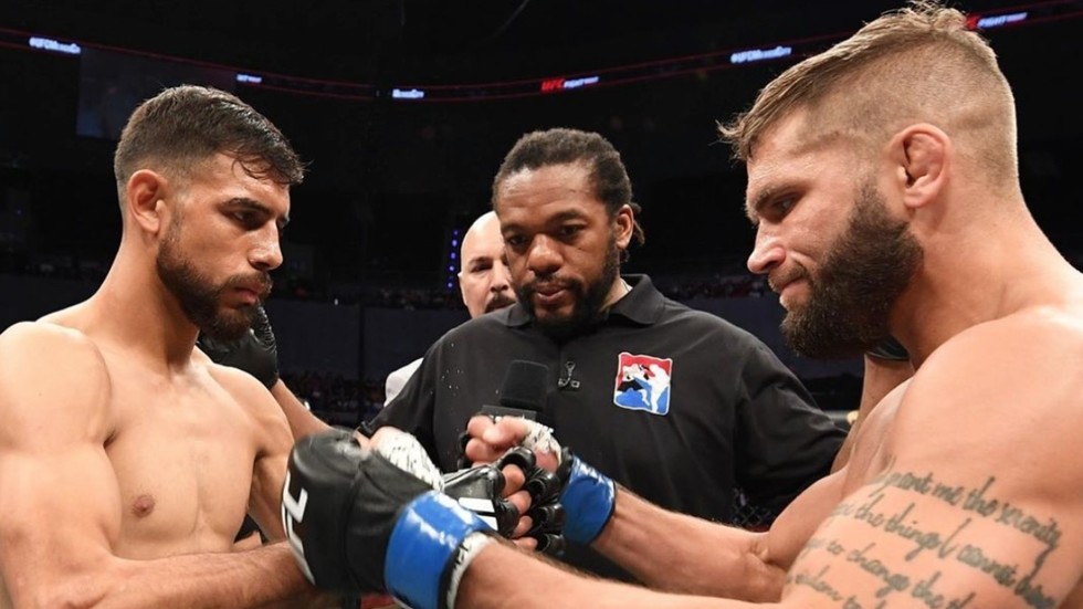 Crowd throws bottles at the cage as UFC Mexico main event ruled a no