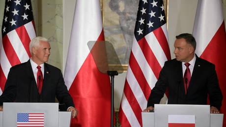 Polish President Andrzej Duda and U.S. Vice President Mike Pence speak during a press conference in Warsaw, Poland September 2, 2019. © REUTERS/Slawomir Kaminski/Agencja Gazeta