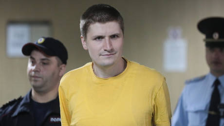 Court sentences Russian blogger to 5 years in penal colony for threats to police officers’ children