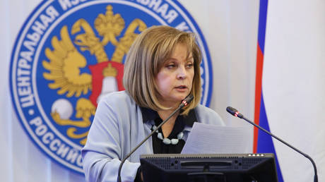 Home invader attacks head of Russian Election Commission with STUN BATON on eve of election