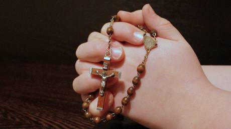 ‘Pray for CNN’: Network crucified for bashing ‘thoughts and prayers’ tradition