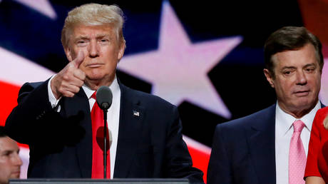 FILE PHOTO. Donald Trump and Paul Manafort in 2016. ©REUTERS / Rick Wilking