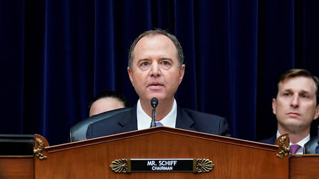 Adam Schiff questions Acting Director of National Intelligence (DNI) Joseph Maguire © Reuters / Kevin Lamarque